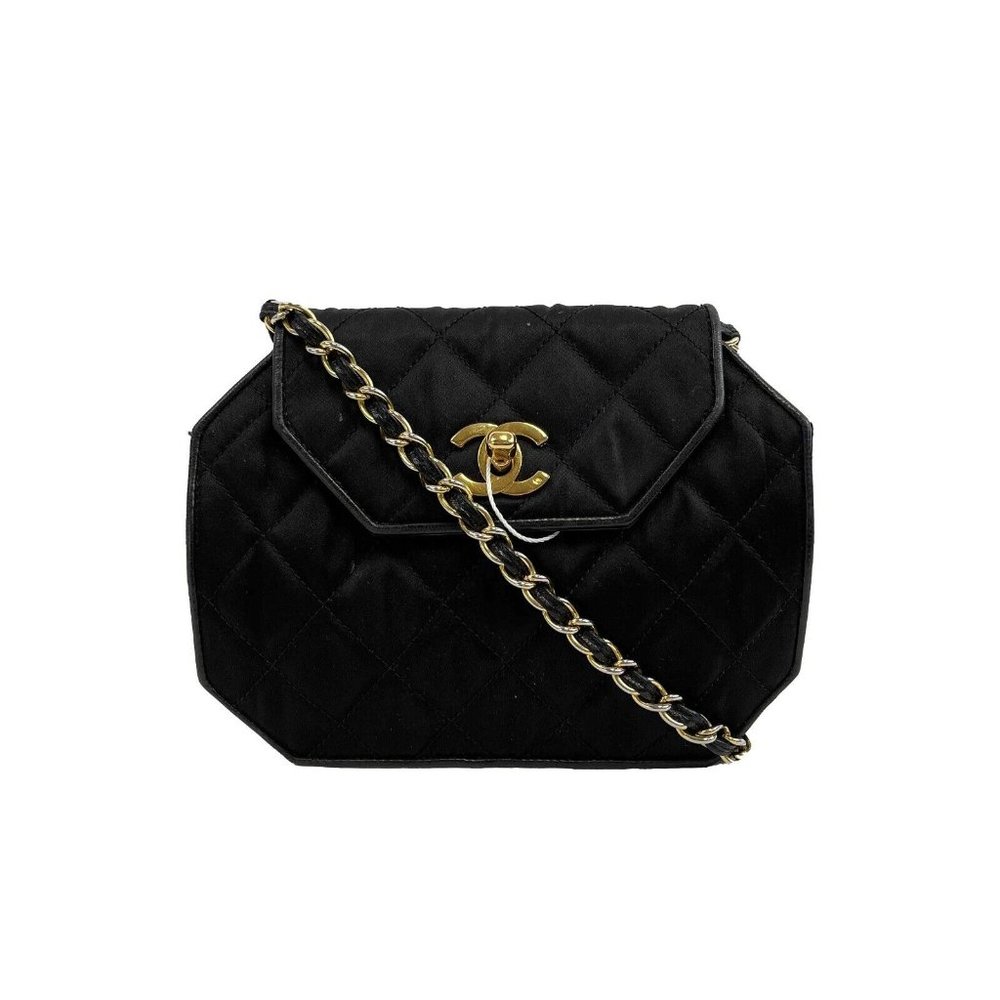 Chanel Vintage  90's Quilted Octagon CC Shoulder Black  Excellent Handbag
